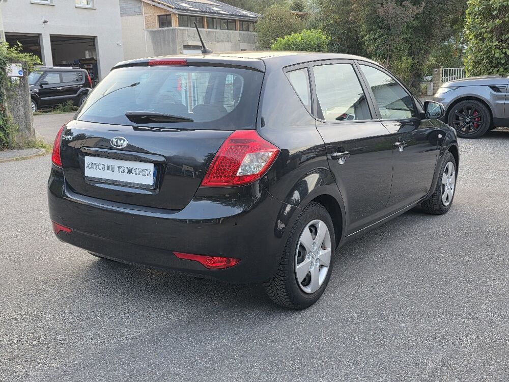 Ceed 1.4L 90 Euro 5 Style 2011 occasion 38190 BERNIN