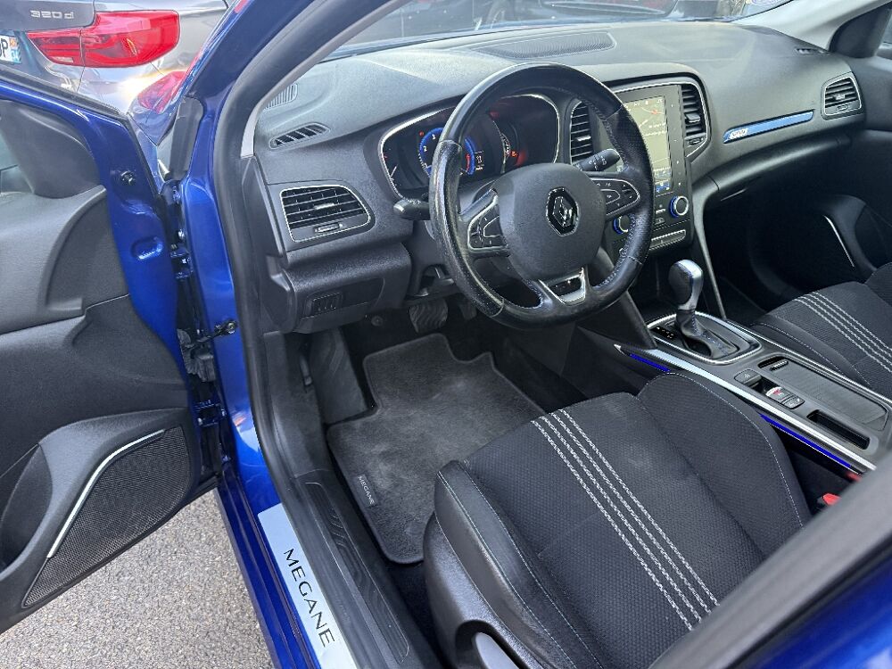 Megane IV M&eacute;gane IV Berline TCe 130 Energy EDC GT LINE 2017 occasion 30000 N&icirc;mes