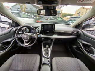 Yaris 1.5i 116ch Design 2022 occasion 30000 N&icirc;mes