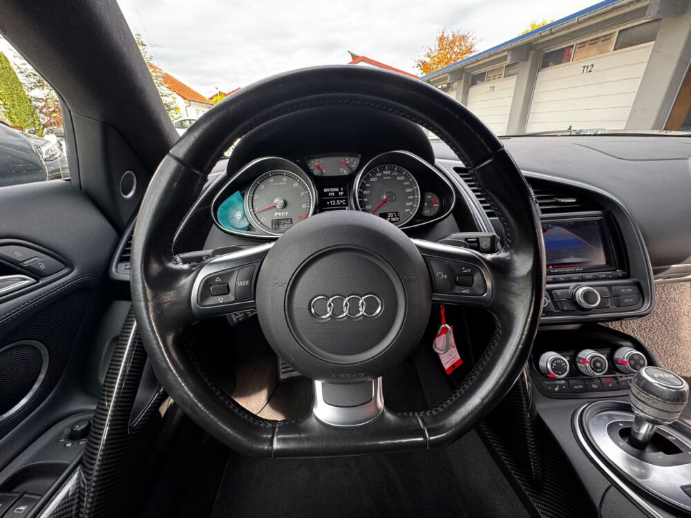 R8 V8 4.2 FSI 420 Quattro R-Tronic 2010 occasion 85600 Montaigu