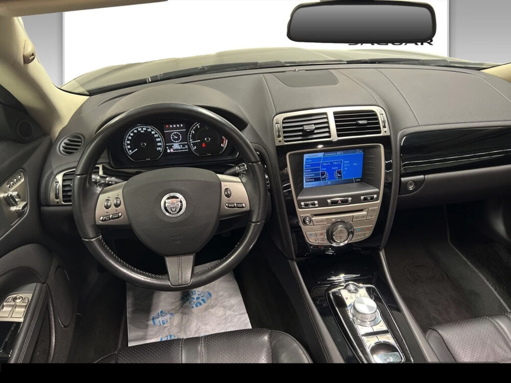 XK Cabriolet 5.0 V8 - 385 Portfolio A 2011 occasion 85600 Montaigu
