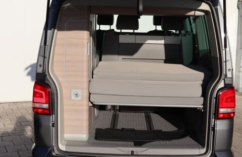MULTIVAN California 2.0 TDI 140 Confortline DSG7 2015 occasion 85600 Montaigu