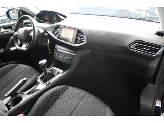 308 SW BlueHDi 130ch Active Business 2019 occasion 63800 Cournon-d'Auvergne