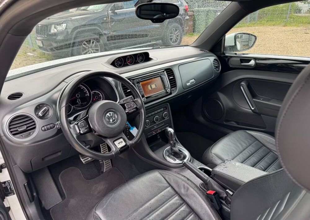 COCCINELLE II Coccinelle 2.0 TSI 211 Sport R-LINE DSG 2014 occasion 85600 Montaigu