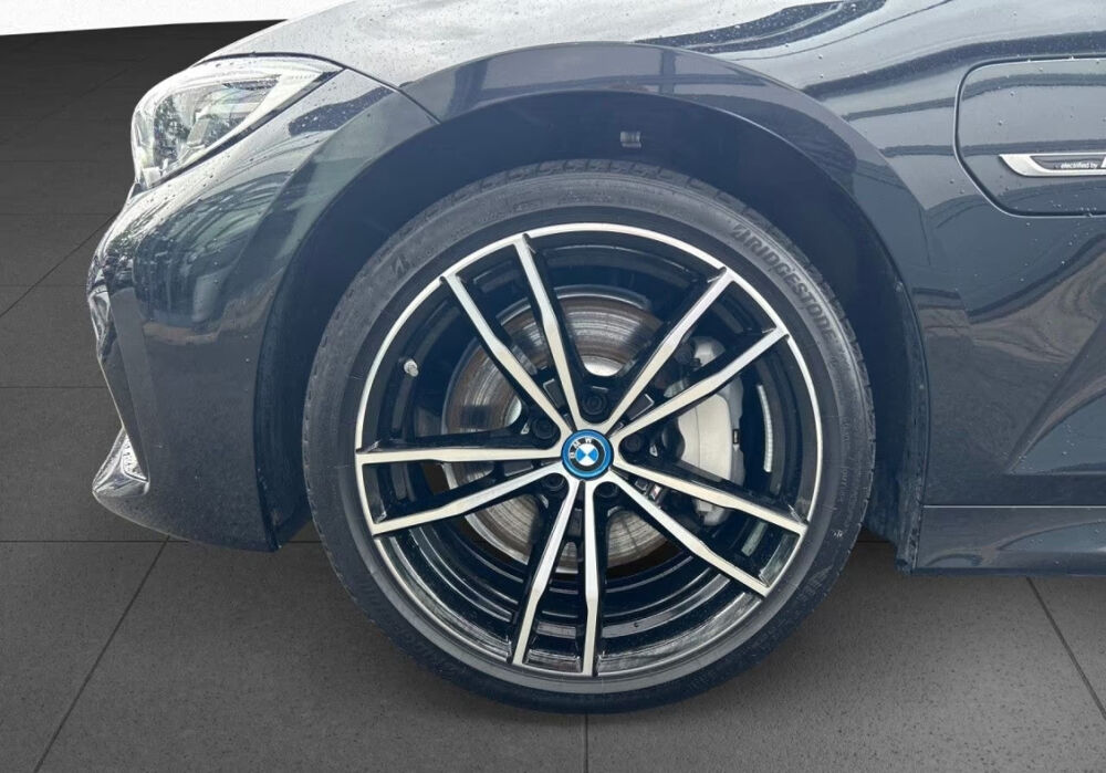 S&eacute;rie 3 Touring 330e 292 ch BVA8 M Sport 2022 occasion 85600 Montaigu