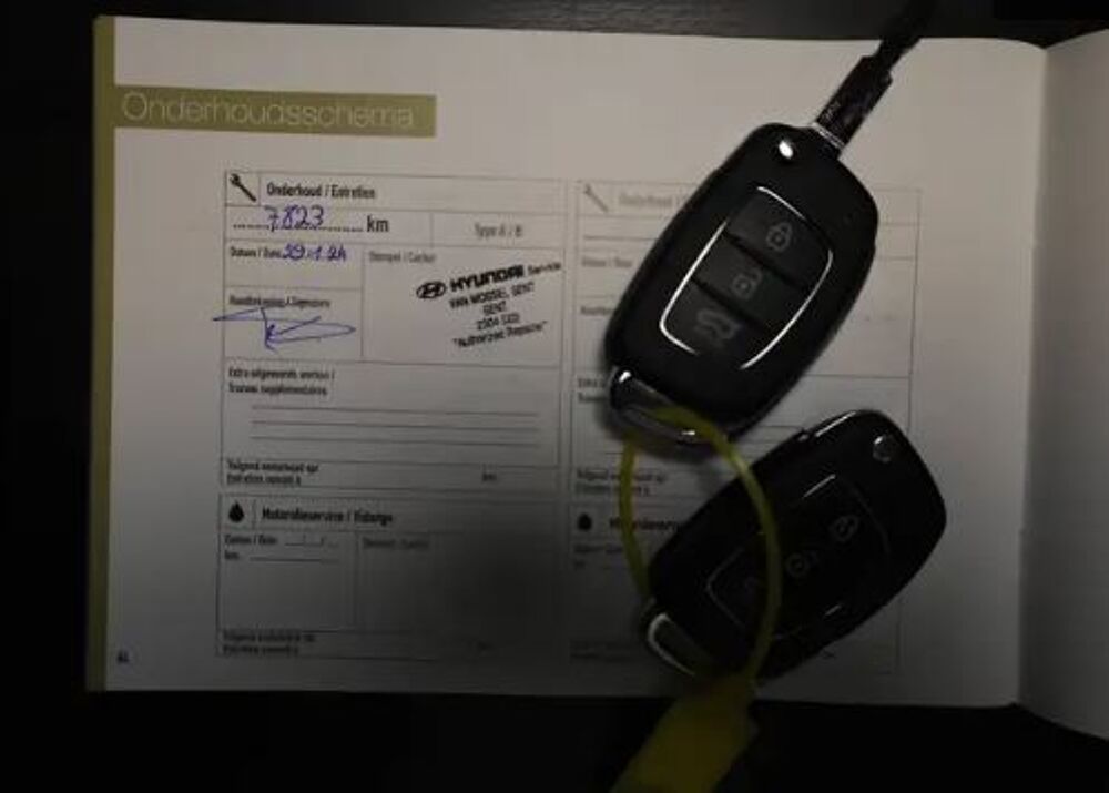 i10 1.1 67ch 1MAIN/REGVIT/BLTH/PARKSENSOR/ETATNEUF/GAR12MOIS 2019 occasion 59280 Armenti&egrave;res