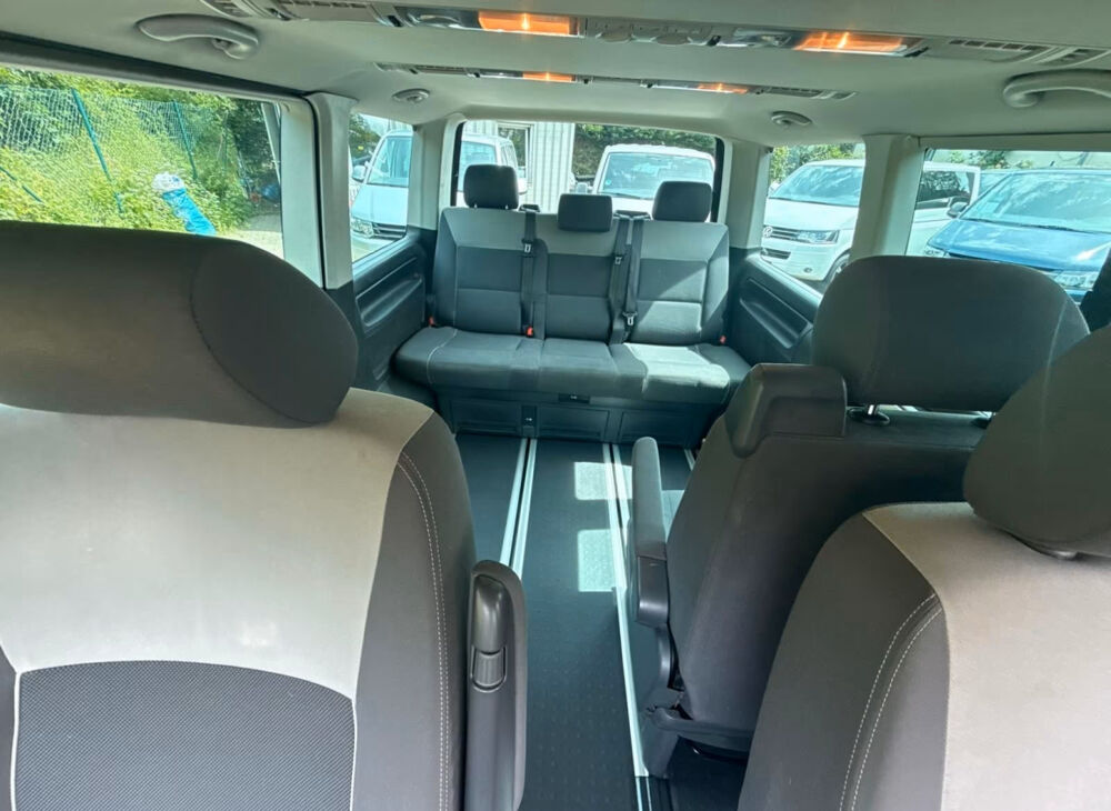 MULTIVAN t5 multivan 2011 occasion 85600 Montaigu