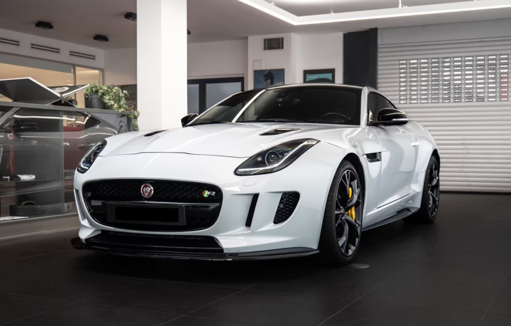 F-Type Coup&eacute; V8 5L Essence Suraliment&eacute; 550 ch BVA8 AWD R 2014 occasion 85600 Montaigu