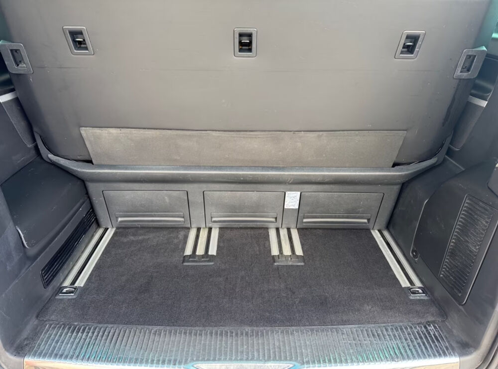 MULTIVAN Multivan 2.0 TDI 150 DSG7 HIGHLINE 2016 occasion 85600 Montaigu