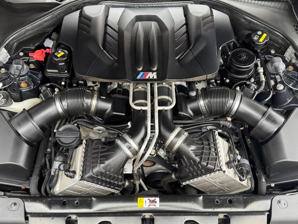 M6 Coup&eacute; M DKG7 2014 occasion 85600 Montaigu