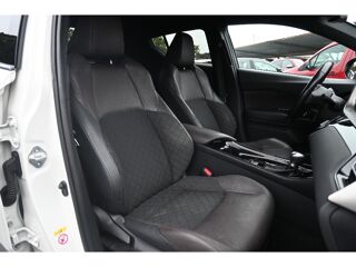 C-HR 122h Distinctive 2017 occasion 63800 Cournon-d'Auvergne