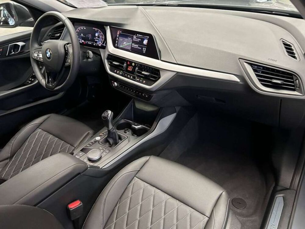 S&eacute;rie 1 116i 109ch CUIR/REGVIT/CARPLAY/PARKSENSOR/JA/GAR12MOIS 2023 occasion 59280 Armenti&egrave;res