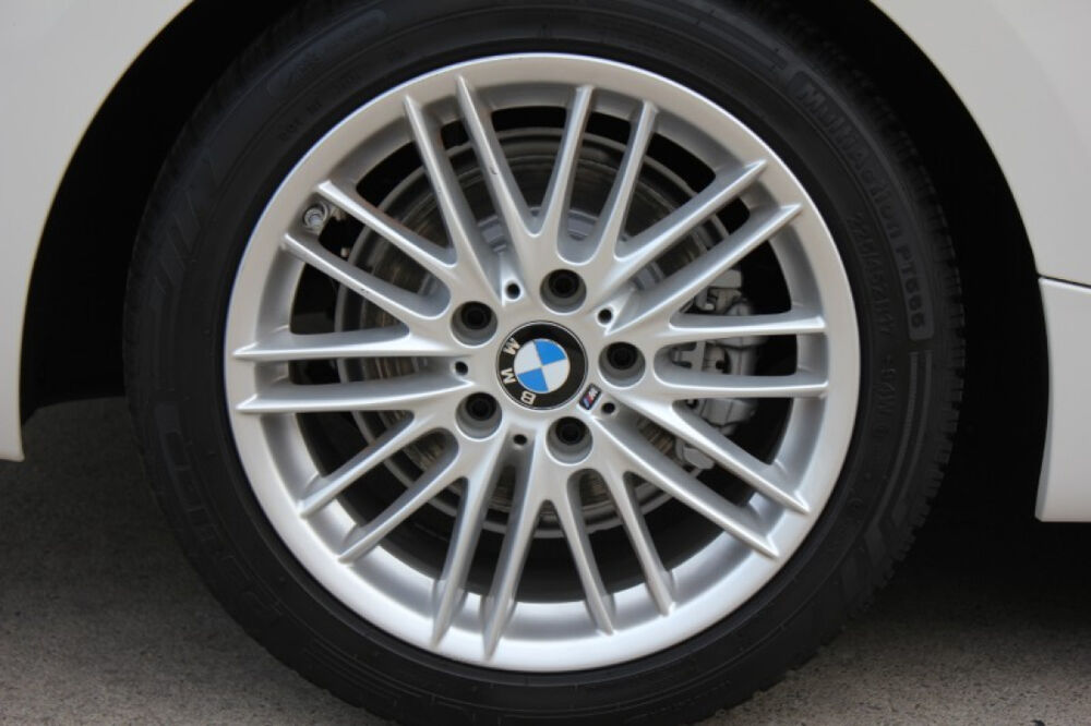Serie 2 218i 136ch M Sport CUIRCHAUF/REGVIT/PARKSENSOR/GPS/XENON/GAR 2017 occasion 59280 Armenti&egrave;res
