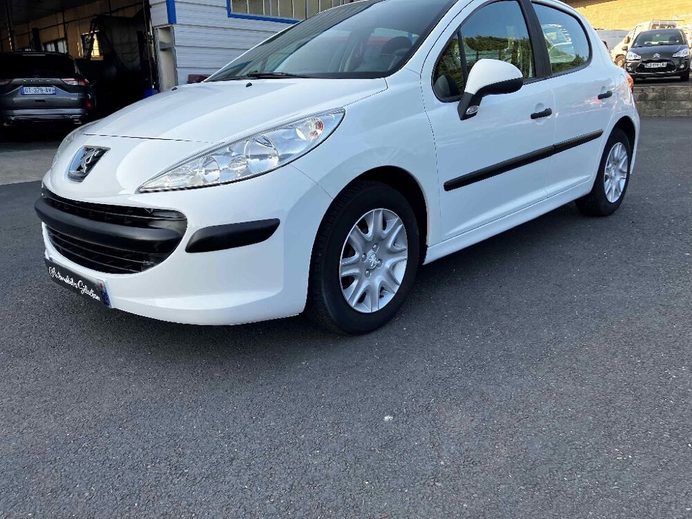 207 1.4 HDi 70 CH PACK CLIM 2008 occasion 63500 Sauvagnat-Sainte-Marthe