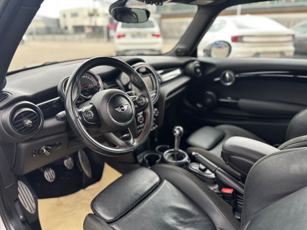 Cooper Hatch 3 Portes 231 ch John Works 2017 occasion 85600 Montaigu