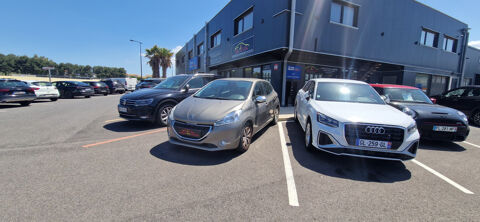 Peugeot 208 ( 1.2 VTi 82ch BVM5 Urban Soul)