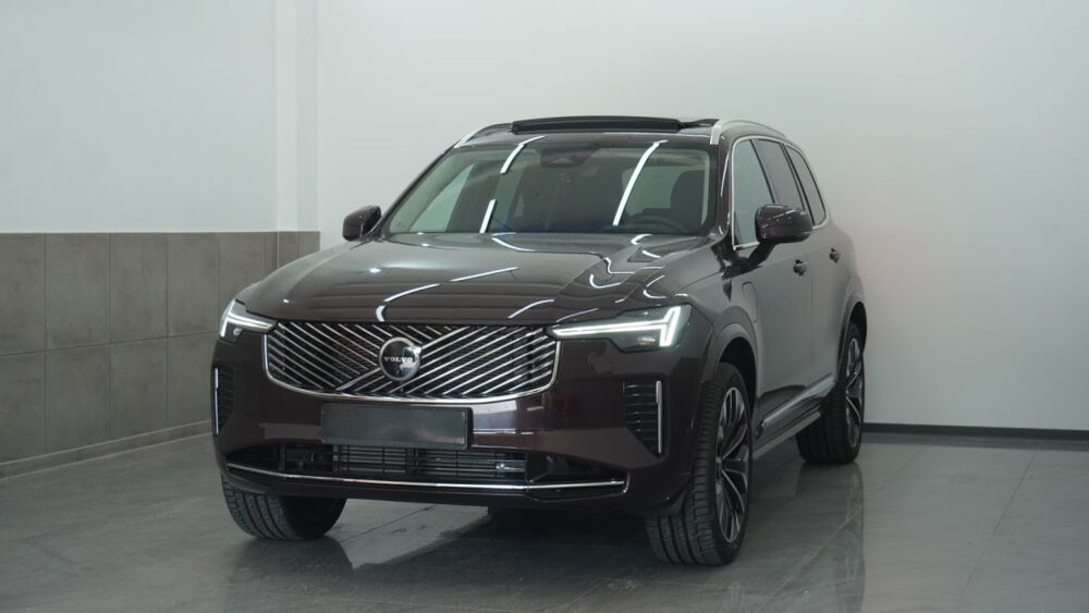 XC90 T8 AWD Hybride Rechargeable 310+145 ch Geartronic 8 7pl 2025 occasion 85600 Montaigu