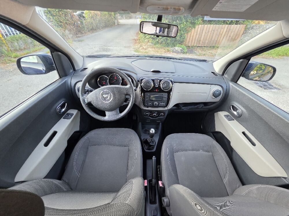 Lodgy 1.6 MPI 85 5 places Laur&eacute;ate 2012 occasion 38190 BERNIN