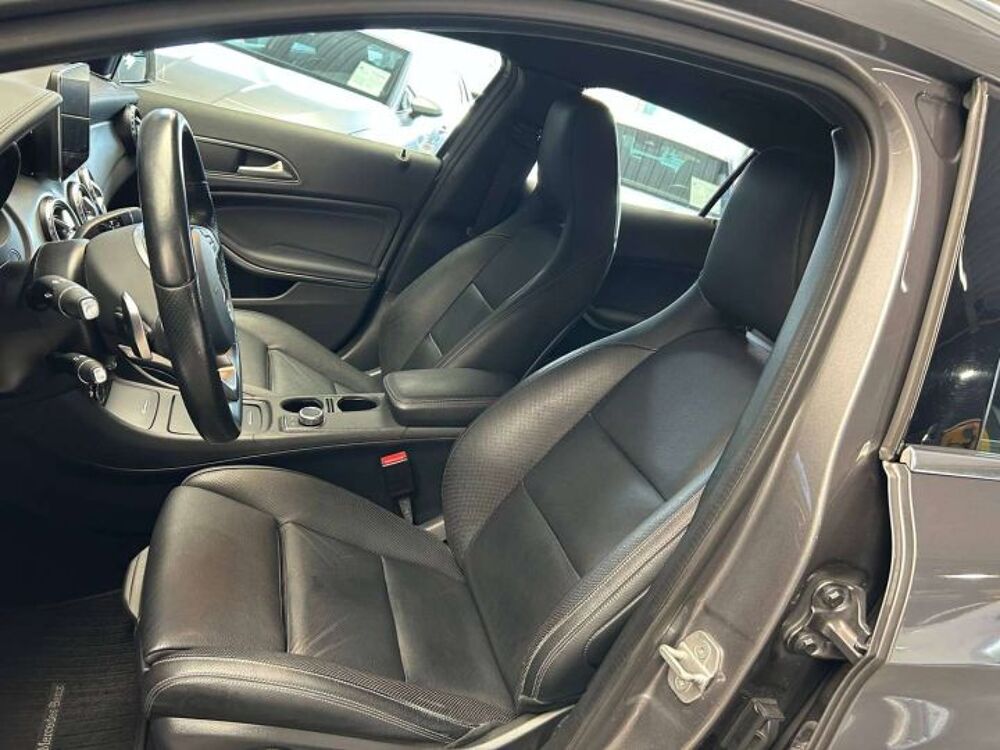 Classe GLA 180 Auto. AMG REGVIT/CUIRCHAUF/PARKSENSOR/GPS/XENON/GAR12MOI 2015 occasion 59280 Armenti&egrave;res