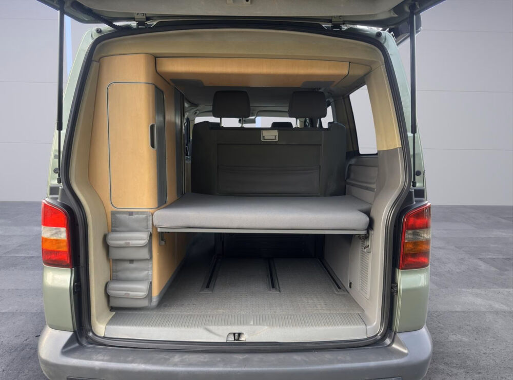 MULTIVAN California TDI 130 Confortline 2005 occasion 85600 Montaigu