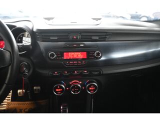 Giulietta 1.4 TB MultiAir 170 ch Distinctive 2011 occasion 63800 Cournon-d'Auvergne