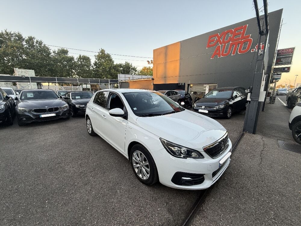 308 PureTech 110ch Style 2019 occasion 30000 N&icirc;mes