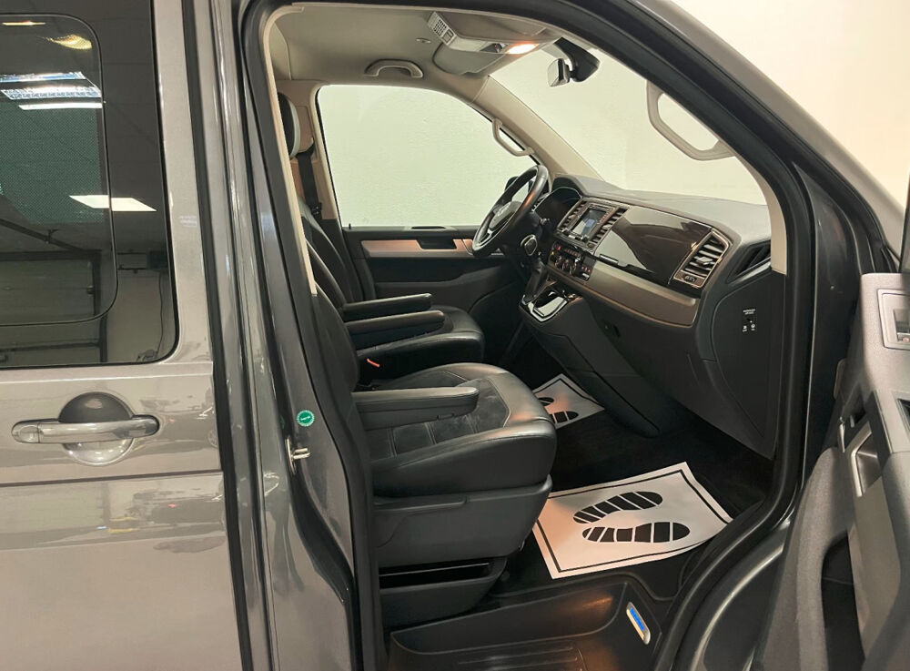 MULTIVAN Multivan 2.0 TDI 150 DSG7 Comfortline 2016 occasion 85600 Montaigu