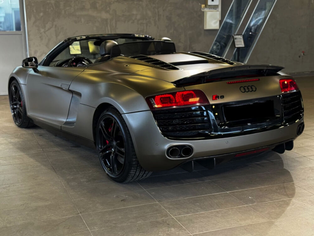 R8 Spyder V8 4.2 FSI 430 Quattro 2011 occasion 85600 Montaigu