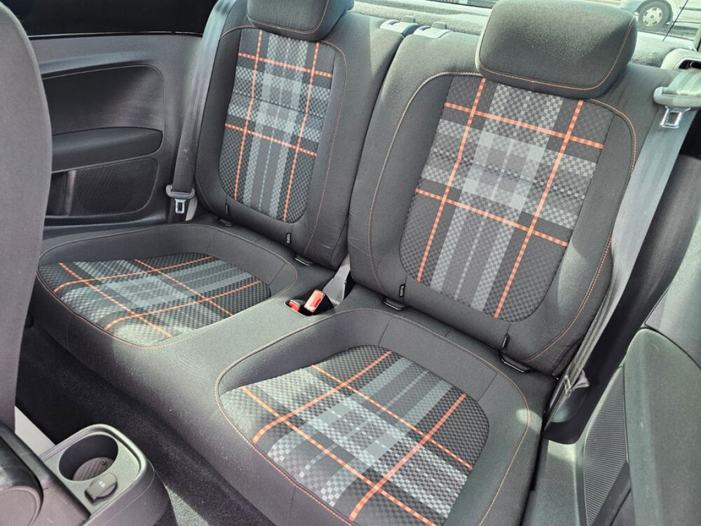 COCCINELLE II Coccinelle 2.0 TDI 150 Club GARANTIE 12 MOIS 2015 occasion 85600 Montaigu