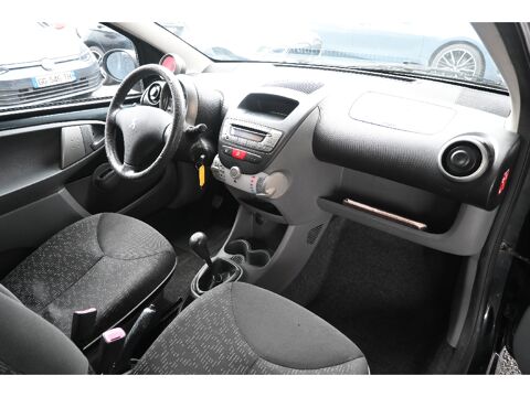 107 1.0e 12V 68ch BLUE LION Trendy 2010 occasion 63800 Cournon-d'Auvergne