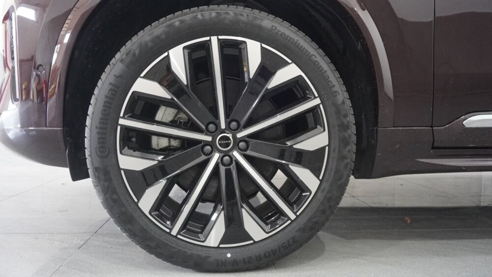 XC90 T8 AWD Hybride Rechargeable 310+145 ch Geartronic 8 7pl 2025 occasion 85600 Montaigu