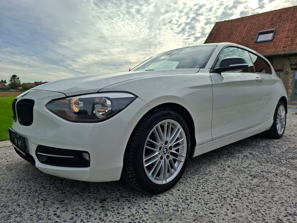 S&eacute;rie 1 116i 136 ch SPORTLINE/SIEGESCHAUF/BLTH/CLIMAUTO/JA18/GAR6M 2014 occasion 59280 Armenti&egrave;res