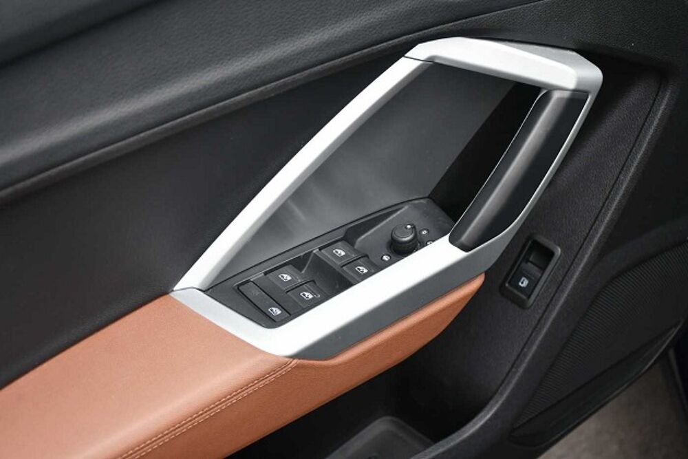 Q3 45 TFSIe 245ch Auto. CUIR/CAM/REGVIT/CARPLAY/PARKSENSOR/1MAI 2021 occasion 59280 Armenti&egrave;res