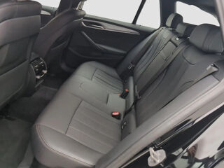 S&eacute;rie 5 Touring 530e TwinPower Turbo 292 ch BVA8 Business Design 2023 occasion 85600 Montaigu