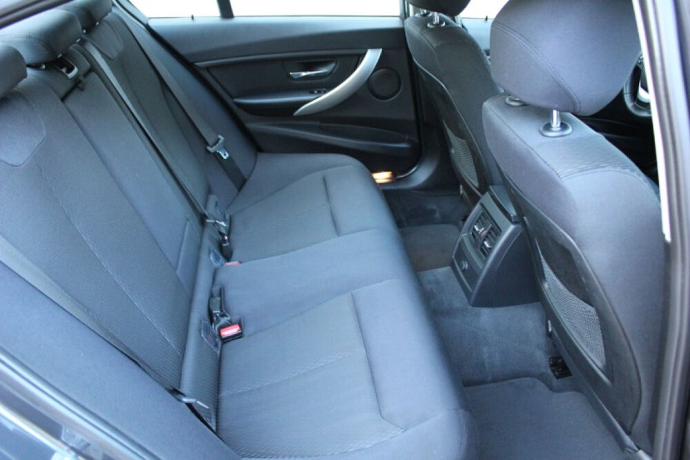 S&eacute;rie 3 316i 136ch SIEGCHAUF/REGVIT/PARKSENSOR/GPS/XENON/JA/GAR12MOI 2015 occasion 59280 Armenti&egrave;res