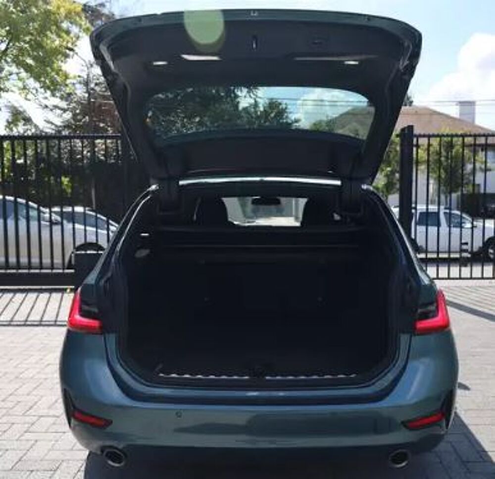 S&eacute;rie 3 318i 156ch BVA8 SIEGCHAUF/REGVIT/CARPLAY/ATTACHREM/PARKSENSO 2021 occasion 59280 Armenti&egrave;res
