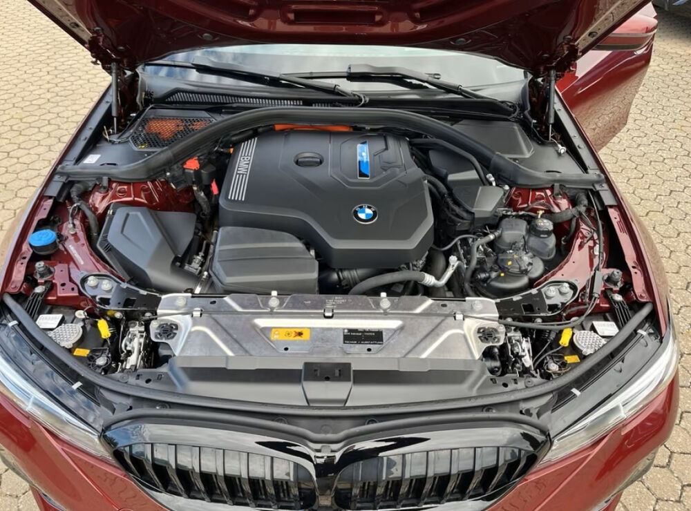 S&eacute;rie 3 Touring 330e xDrive 292 ch BVA8 M Sport 2022 occasion 85600 Montaigu