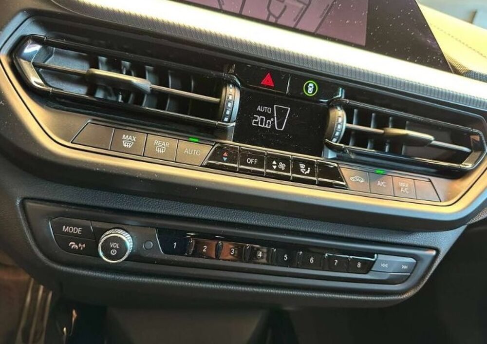 S&eacute;rie 1 116d 116ch Pack M Sport CARPLAY/REGVIT/GPS/CUIR/GAR12MOIS 2020 occasion 59280 Armenti&egrave;res