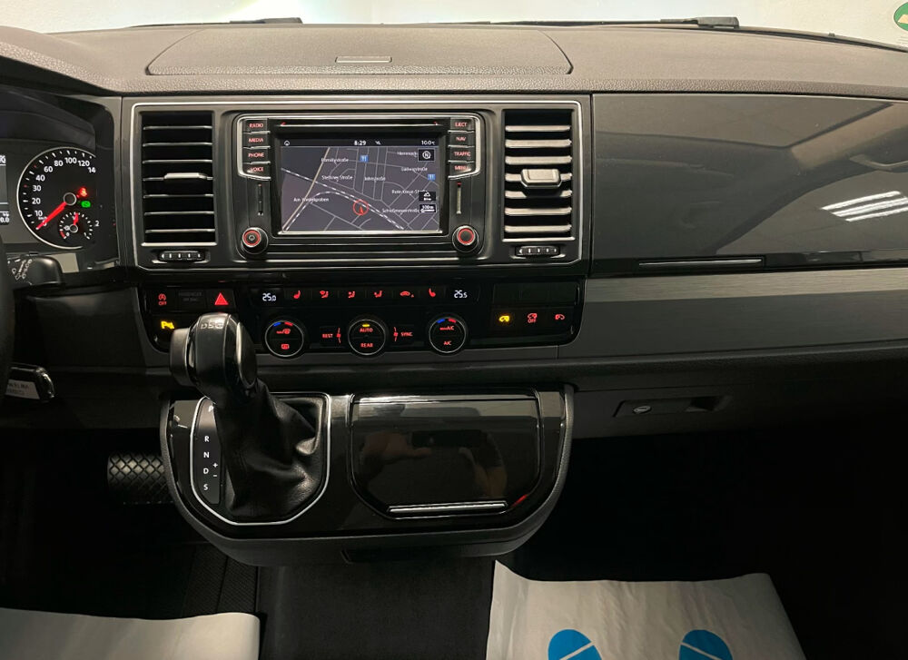 MULTIVAN Multivan 2.0 TDI 150 DSG7 Comfortline 2016 occasion 85600 Montaigu