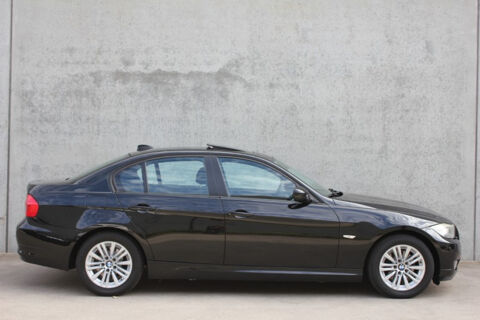 S&eacute;rie 3 320i 170ch 1MAIN/TOITOUVR/SIEGCHAUF/REGVIT/BLTH/XENON/JA/GAR 2011 occasion 59280 Armenti&egrave;res