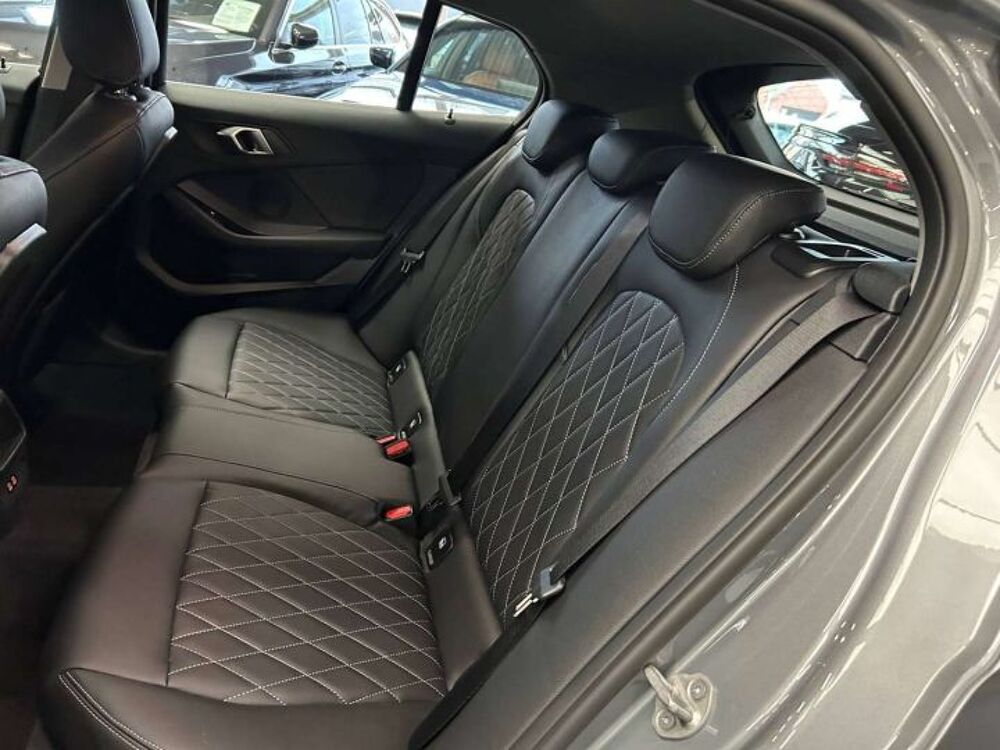 S&eacute;rie 1 116i 109ch CUIR/REGVIT/CARPLAY/PARKSENSOR/JA/GAR12MOIS 2023 occasion 59280 Armenti&egrave;res