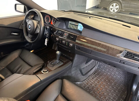 S&eacute;rie 5 550i pack M 2006 occasion 85600 Montaigu