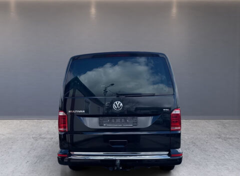 MULTIVAN Multivan 2.0 TDI 150 DSG7 HIGHLINE 2016 occasion 85600 Montaigu