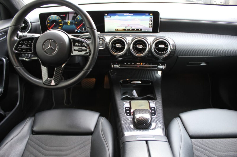 Classe A 180 d Auto. SEMICUIRCHAUF/CAM/ATTACHREM/PARKSENSOR/GAR12MOIS 2019 occasion 59280 Armenti&egrave;res
