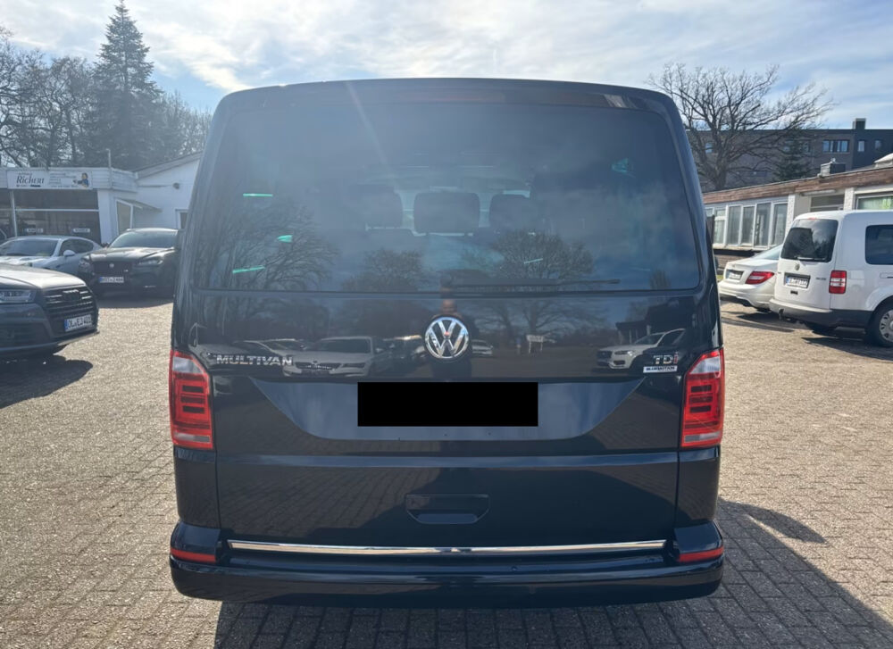 MULTIVAN Multivan 2.0 TDI 150 Generation Six 2015 occasion 85600 Montaigu