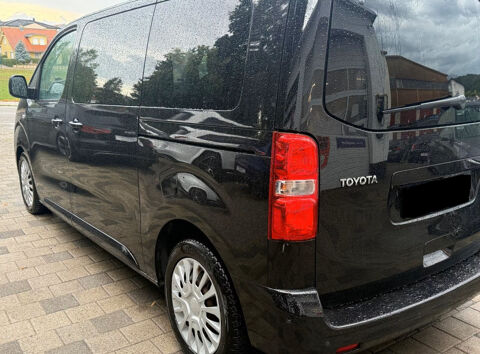 Proace city Proace Verso 180 D-4D BVA Family Comfort 2018 occasion 85600 Montaigu
