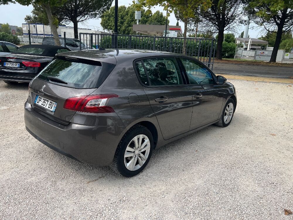 308 110ch BVM5 Allure 2015 occasion 84000 AVIGNON
