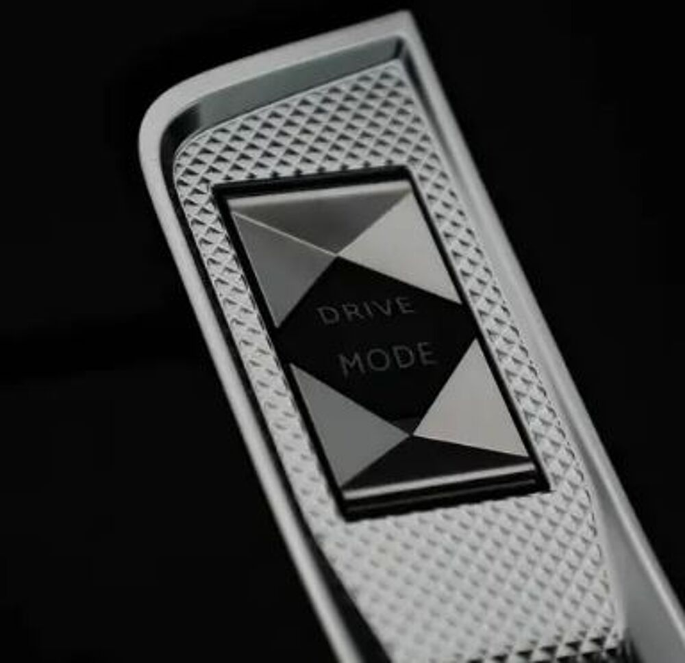 DS7 Hybride Rechargeable E-Tense 225 EAT8 Rivoli 1&egrave;re main garan 2023 occasion 59280 Armenti&egrave;res
