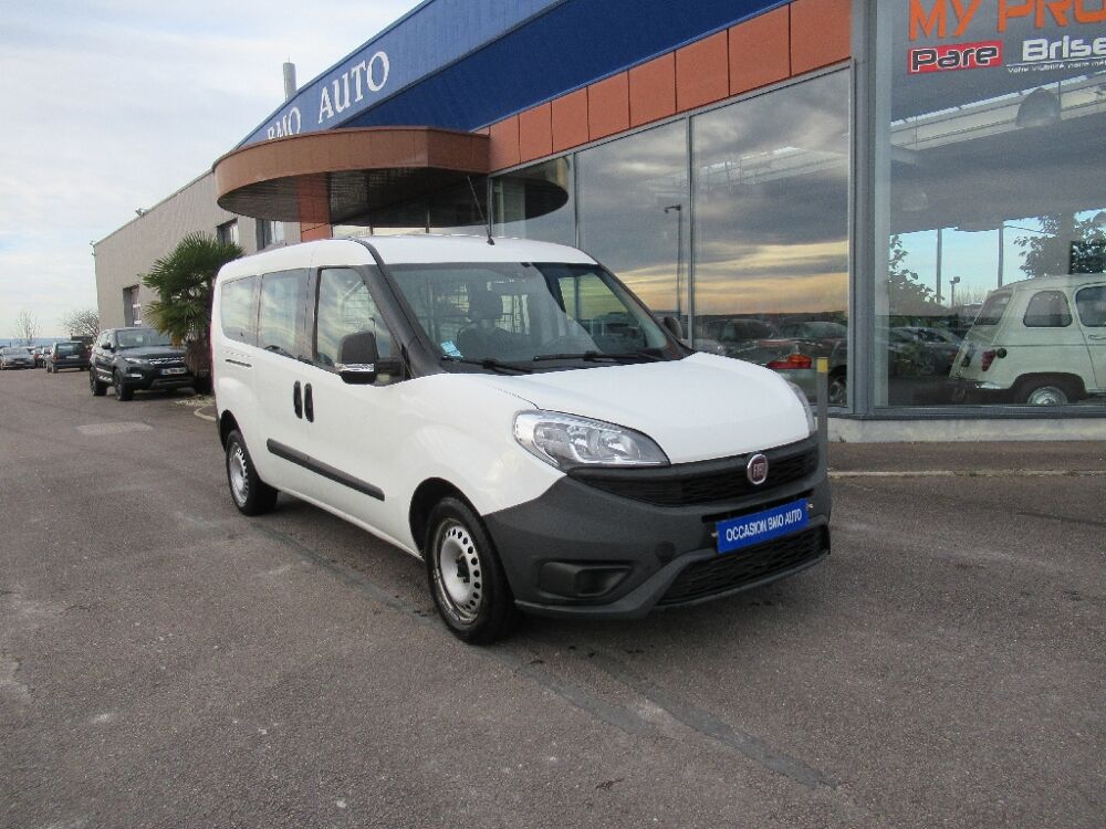 Doblo MAXI 1.3 MULTIJET 95 VITREE 2018 occasion 10410 Saint-Parres-aux-Tertres