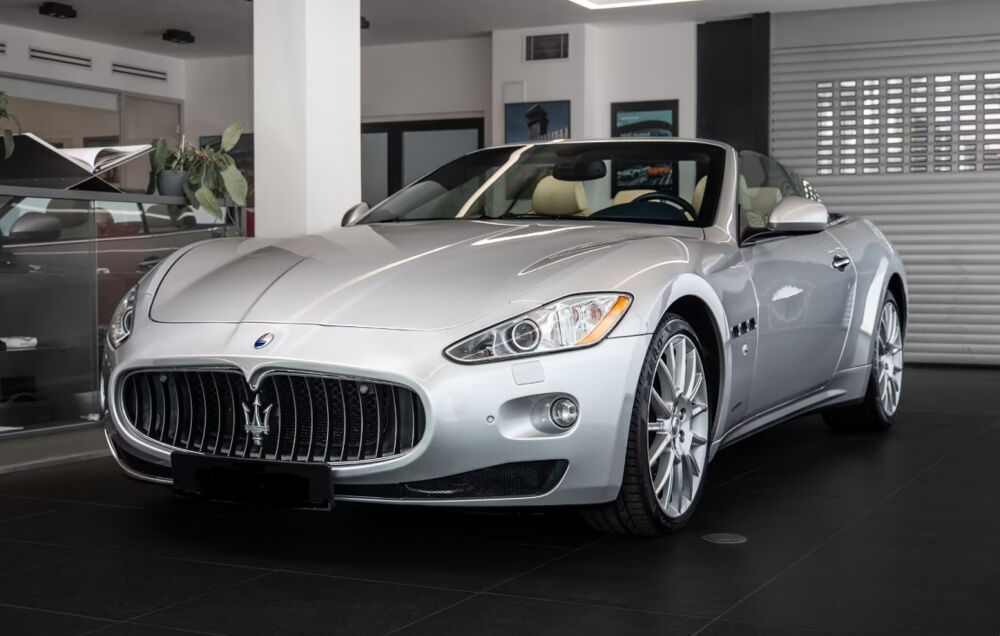 Grancabrio GranCabrio 4.7 V8 A 2010 occasion 85600 Montaigu